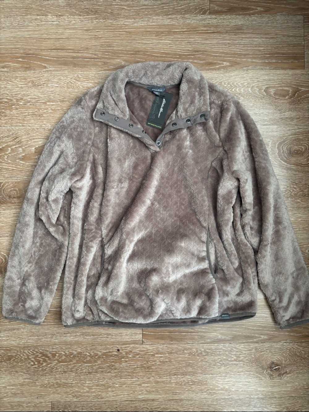 New! Eddie Bauer Softwood textured fleece pullover, Cinder Taupe color, large